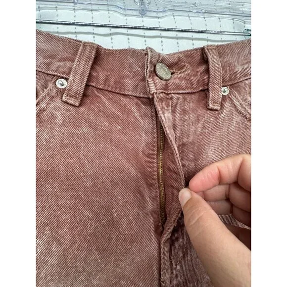 BDG Womens Shorts Sz 26 Mom High Rise Cinnamon Distressed Cuffed Outdoorsy Boho - Picture 5 of 14